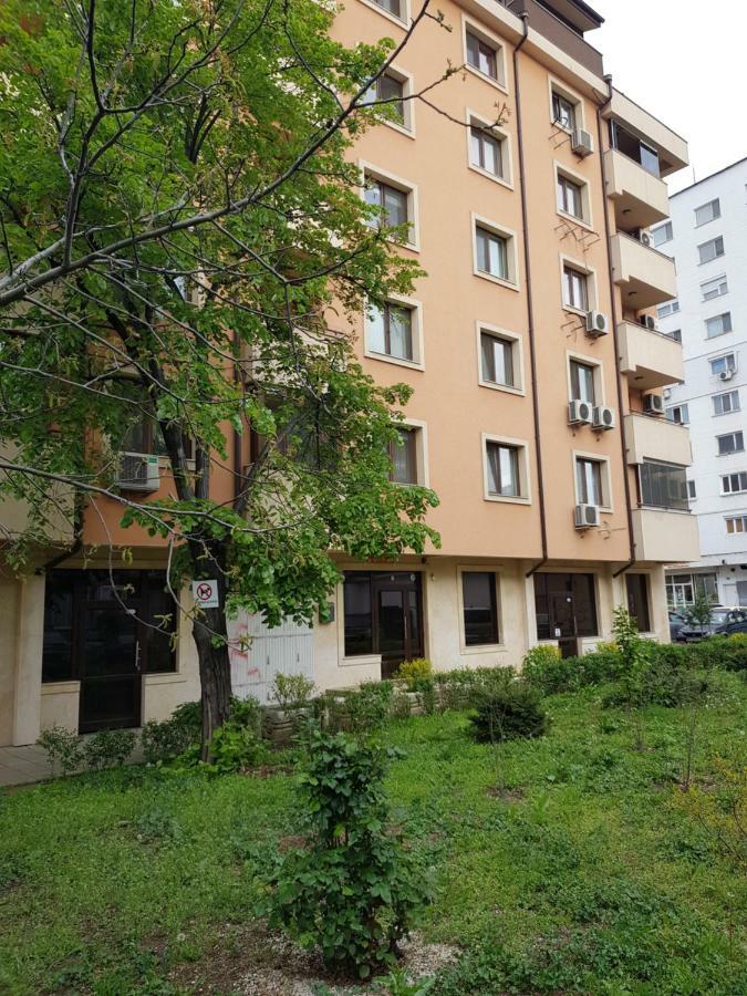 Хепи Апартмънтс プロヴディフ エクステリア 写真